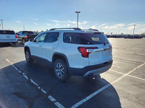 2023 GMC Acadia FWD SLT