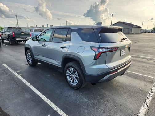 Sterling Gray Metallic 2026 Chevrolet Equinox 1LT