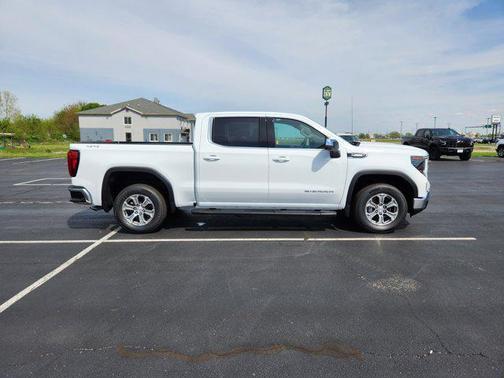 2025 GMC Sierra 1500 SLE