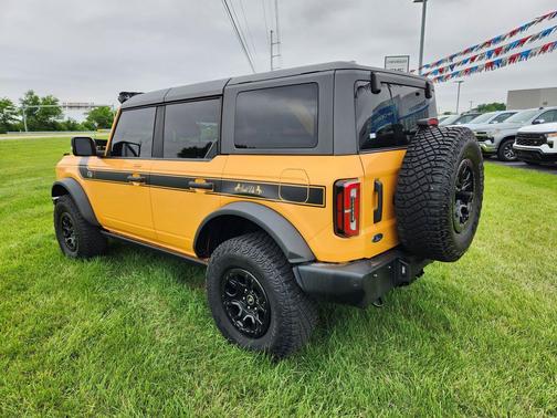 CYBER ORANGE 2022 Ford Bronco Wildtrak