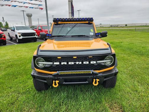 CYBER ORANGE 2022 Ford Bronco Wildtrak