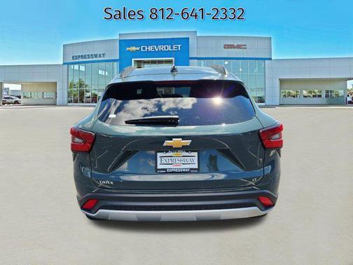 Cypress Gray 2025 Chevrolet Trax LT