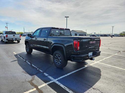 2025 GMC Sierra 1500 AT4X