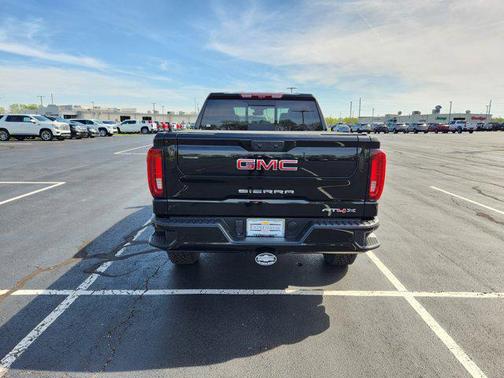 2025 GMC Sierra 1500 AT4X