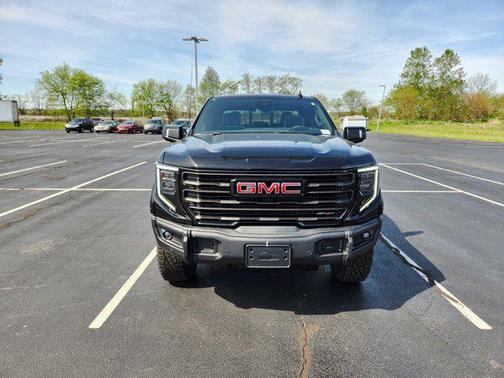 2025 GMC Sierra 1500 AT4X