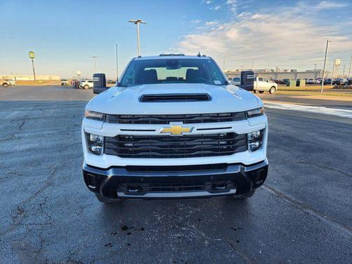 2026 Chevrolet Silverado 2500 Custom