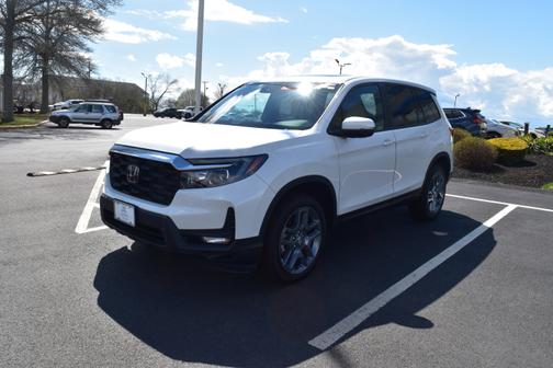 Platinum White Pearl 2023 Honda Passport
