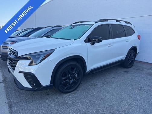 Crystal White Pearl 2023 Subaru Ascent Onyx Edition Limited