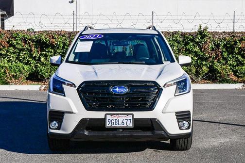 2023 Subaru Forester Premium