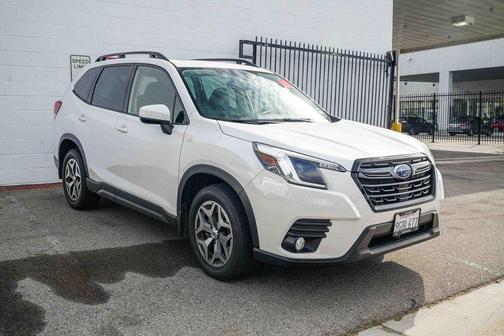 2023 Subaru Forester Premium