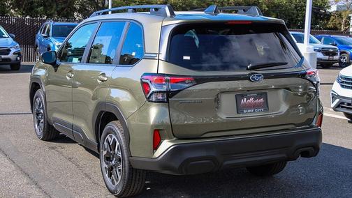 2025 Subaru Forester Premium