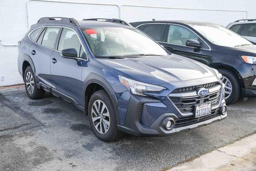 2025 Subaru Outback Base