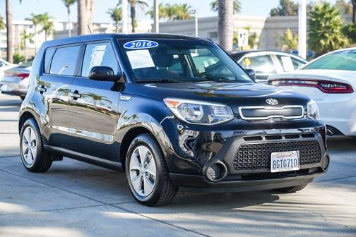 2016 Kia Soul Base