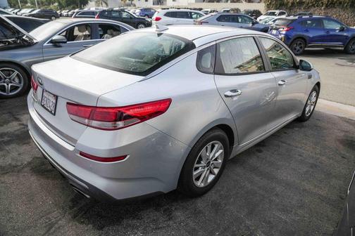2019 Kia Optima LX