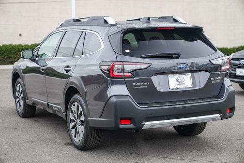 2025 Subaru Outback Touring