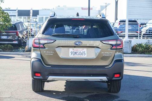 2023 Subaru Outback Touring