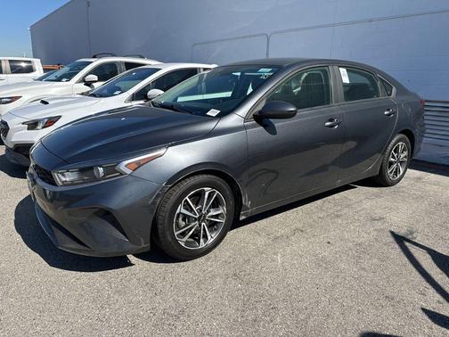 2022 Kia Forte LXS