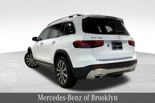 2021 Mercedes-Benz GLB 250