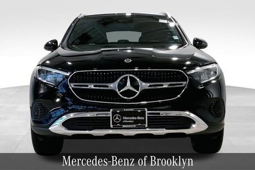 2025 Mercedes-Benz GLC 300