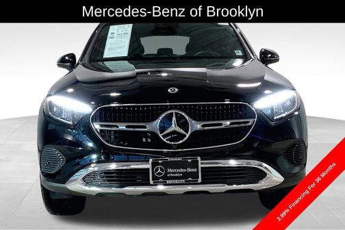 2025 Mercedes-Benz GLC 300 