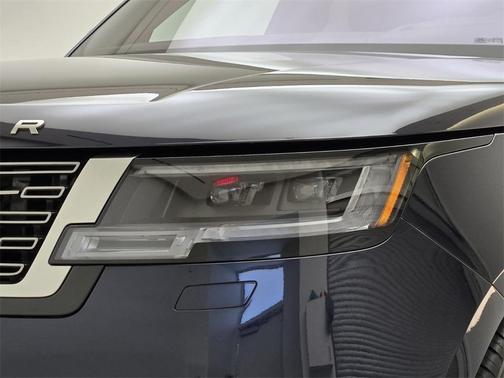 2023 Land Rover Range Rover P400 SE