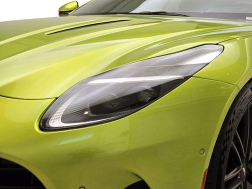 2024 Aston Martin DB12 