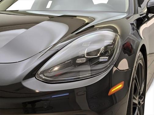 2018 Porsche Panamera 4