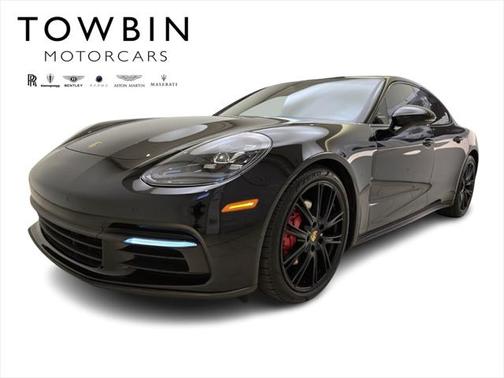 2018 Porsche Panamera 4