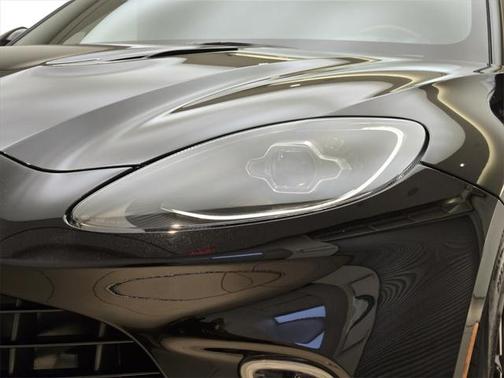 2021 Aston Martin DBX Base