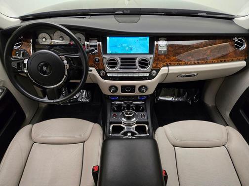 2017 Rolls-Royce Ghost 