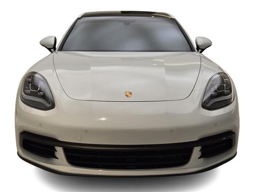 2020 Porsche Panamera 4
