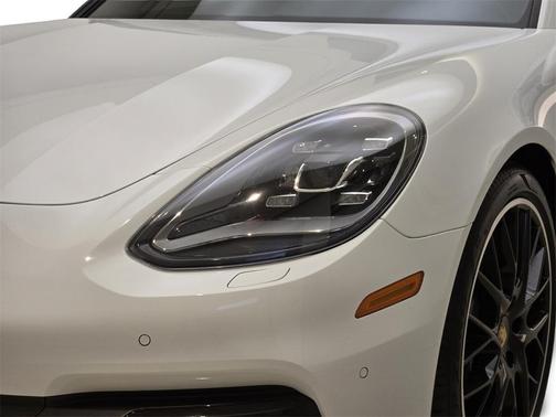 2020 Porsche Panamera 4