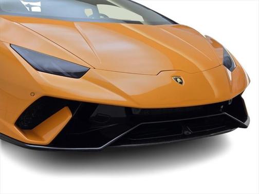 2019 Lamborghini Huracan Performante
