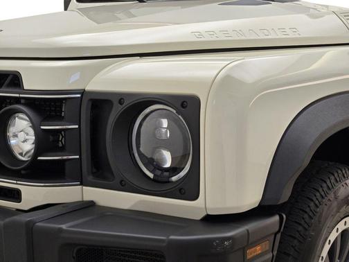 2024 INEOS Grenadier AWD