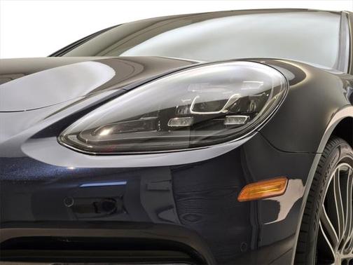 2019 Porsche Panamera 4