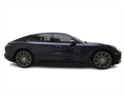 2019 Porsche Panamera 4
