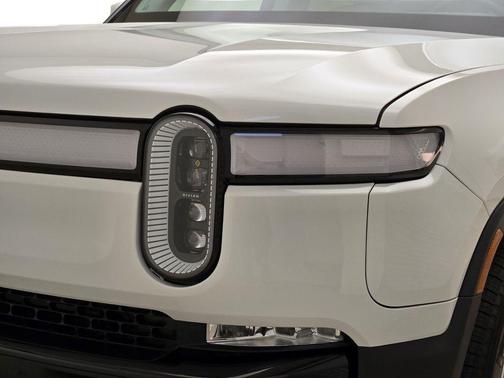 2023 Rivian R1S Adventure