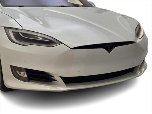 2020 Tesla Model S Long Range