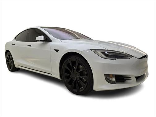 2020 Tesla Model S Long Range