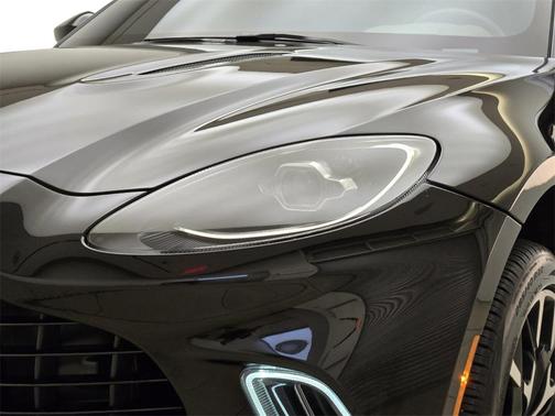 2021 Aston Martin DBX Base