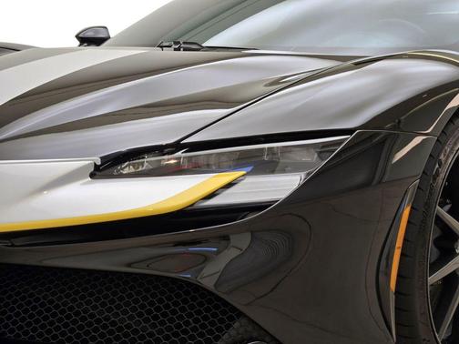 2022 Ferrari SF90 Stradale 