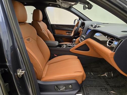 2022 Bentley Bentayga V8