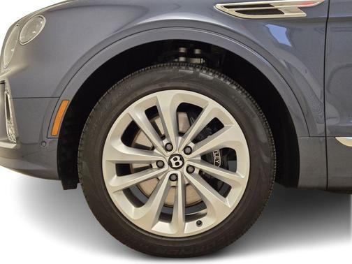 2022 Bentley Bentayga V8