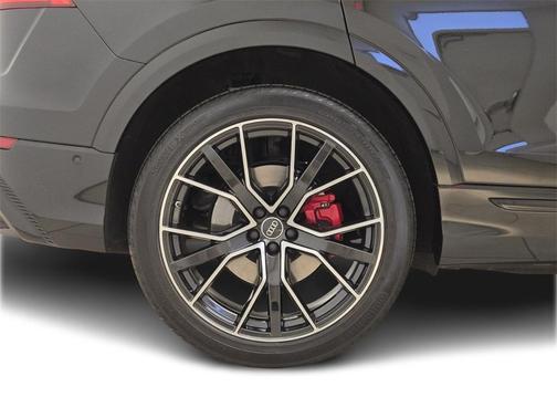 2023 Audi Q8 55 Prestige