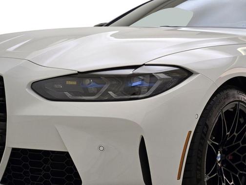 Alpine White 2022 BMW M4 Competition