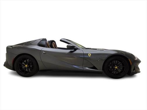 2023 Ferrari 812 GTS Base