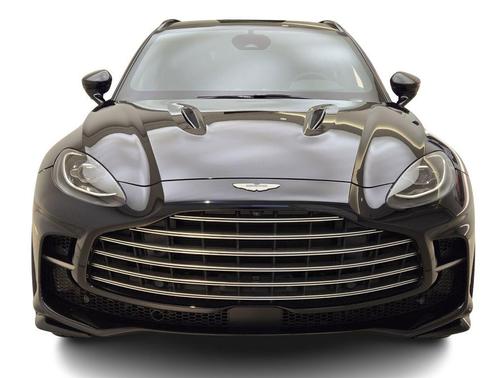 2025 Aston Martin DBX 707