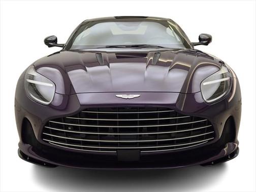 2025 Aston Martin DB12
