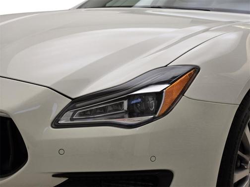 2022 Maserati Quattroporte Modena