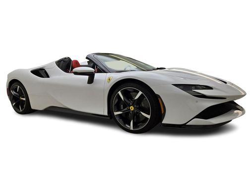 Bianco 2023 Ferrari SF90 Spider